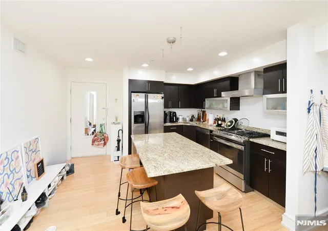 Homes for sale in Cliffside Park, NJ | 310 Cliff Ln, Cliffside Park, NJ 07010