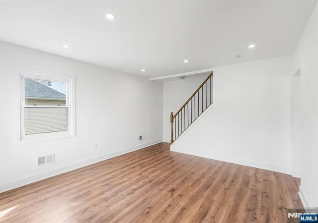 Homes for sale in Totowa, NJ | 11 Dunkerly St, Totowa, NJ 07512 | MLS# 26017185