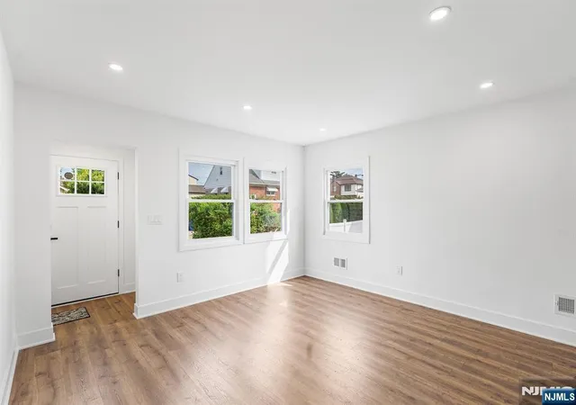 Homes for sale in Totowa, NJ | 11 Dunkerly St, Totowa, NJ 07512 | MLS# 26017185