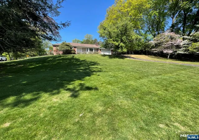 Homes for sale in Old Tappan, NJ | 1027 Westwood Ave, Old Tappan, NJ 07675 | MLS# 26017278