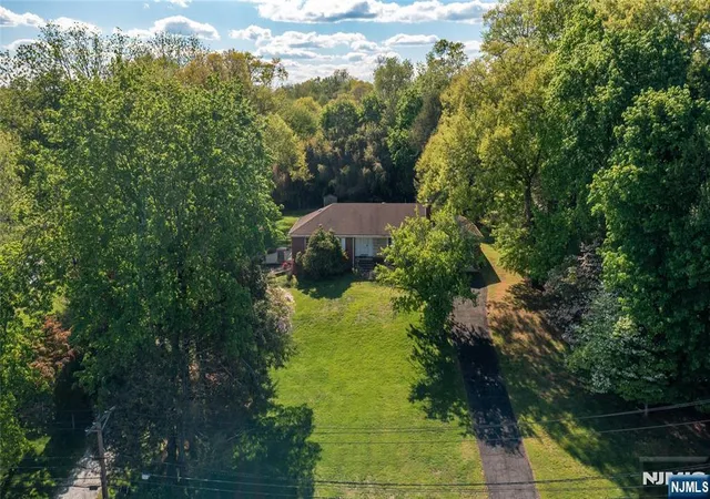 Homes for sale in Old Tappan, NJ | 1027 Westwood Ave, Old Tappan, NJ 07675 | MLS# 26017278