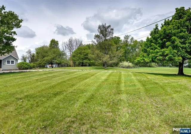 3rd image of 67 Kimble Ln, Sparta, NJ 07871 | MLS# 26017332