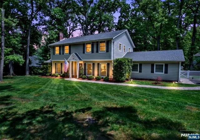 Homes for sale in Franklin Lakes, NJ | 523 Ewing Ave, Franklin Lakes, NJ 07417 | MLS# 26017335