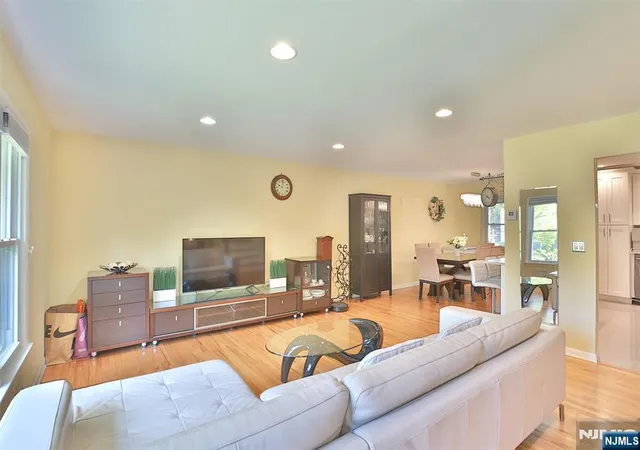 Photo 4 of Sale Pending at 124 Lenox Ave, Demarest, NJ 07627 | MLS# 26017398 | Listing updated on 2026-06-10