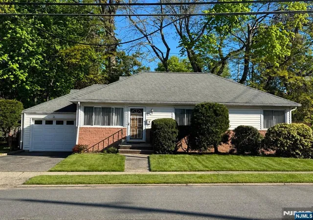 Homes for sale in Glen Rock, NJ | 8 Cornwall Rd, Glen Rock, NJ 07452 | MLS# 26017407
