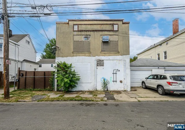1st image of 172 Lyon St, Paterson, NJ 07524 | MLS# 26017442