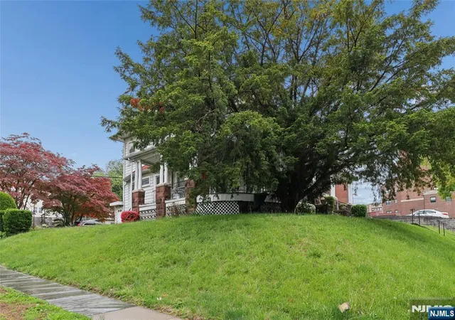 2nd image of 139 Aycrigg Ave, Passaic, NJ 07055 | MLS# 26017511