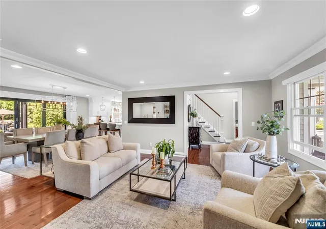 5th image of 11 Amelia Dr, Old Tappan, NJ 07675 | MLS# 26017526
