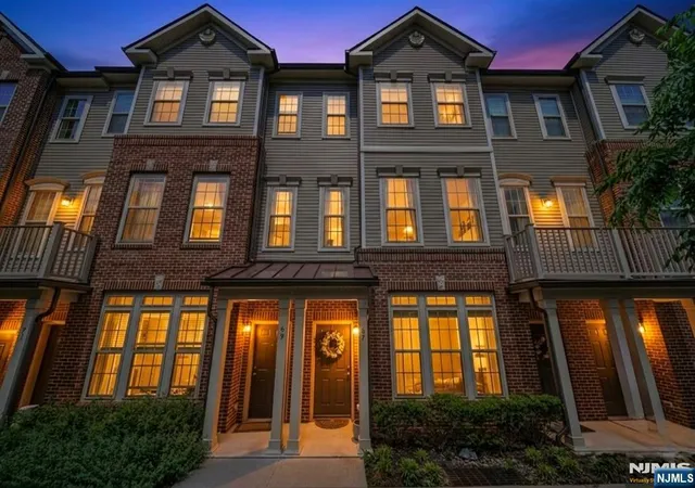 Homes for sale in Wood Ridge, NJ | 67 Arnold Dr #5811, Wood Ridge, NJ 07075 | MLS# 26017591