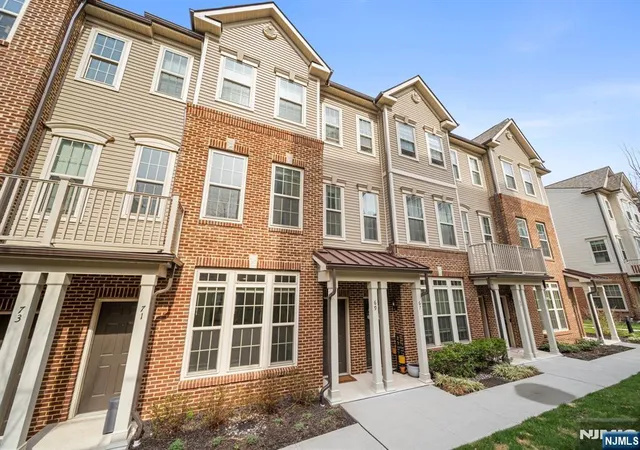 Homes for sale in Wood Ridge, NJ | 67 Arnold Dr #5811, Wood Ridge, NJ 07075 | MLS# 26017591