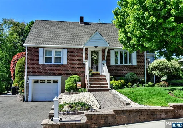 3rd image of 159 Overlook Ave, North Haledon, NJ 07508 | MLS# 26017688