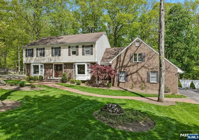 Homes for sale in Franklin Lakes, NJ | 716 Windswept Ln, Franklin Lakes, NJ 07417 | MLS# 26017689