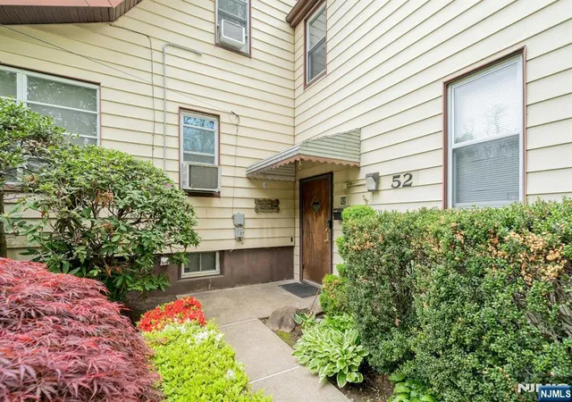 Photo 2 of Sale Pending at 52 Passaic Ave, Livingston, NJ 07039 | MLS# 26017719 | Listing updated on 2026-09-14