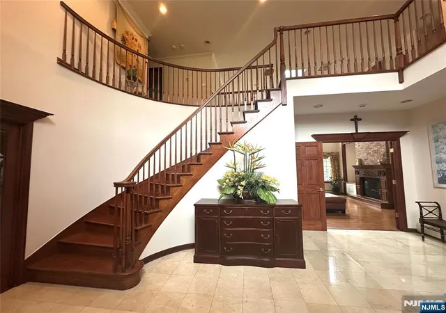 Homes for sale in Franklin Lakes, NJ | 604 Grandview Ter, Franklin Lakes, NJ 07417 | MLS# 26017769