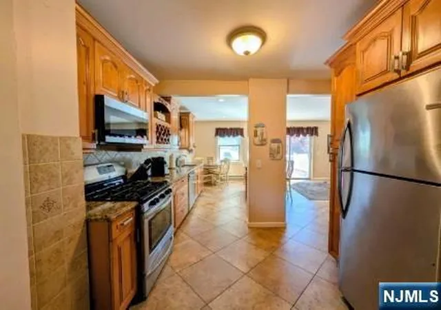 Homes for sale in Ridgefield Park, NJ | 121 Highland Pl, Ridgefield Park, NJ 07660 | MLS# 26017826