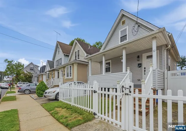 3rd image of 32 Willard St, Garfield, NJ 07026 | MLS# 26017829