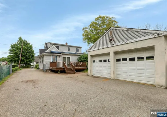 Homes for sale in Wanaque, NJ | 17 Butler Pl, Wanaque, NJ 07420 | MLS# 26017858