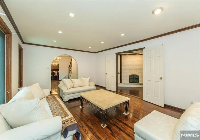 4th image of 104 Shrewsbury Dr, Livingston, NJ 07039 | MLS# 26017861