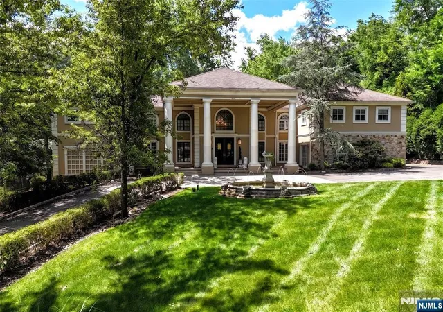 Homes for sale in Saddle River, NJ | 24 Wildwood Rd, Saddle River, NJ 07458 | MLS# 26017867