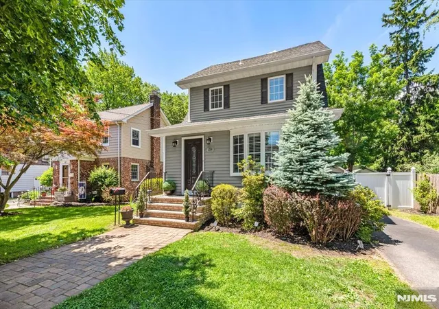 Homes for sale in Teaneck, NJ | 254 Elm Ave, Teaneck, NJ 07666 | MLS# 26017875