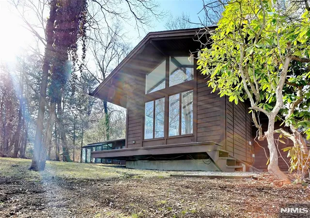 Photo 4 of Sale Pending at 5 Carnot Ave, Woodcliff Lake, NJ 07677 | MLS# 26017949 | Listing updated on 2026-08-07