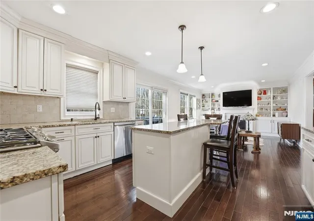 Homes for sale in Westwood, NJ | 252 4Th Ave, Westwood, NJ 07675 | MLS# 26018083