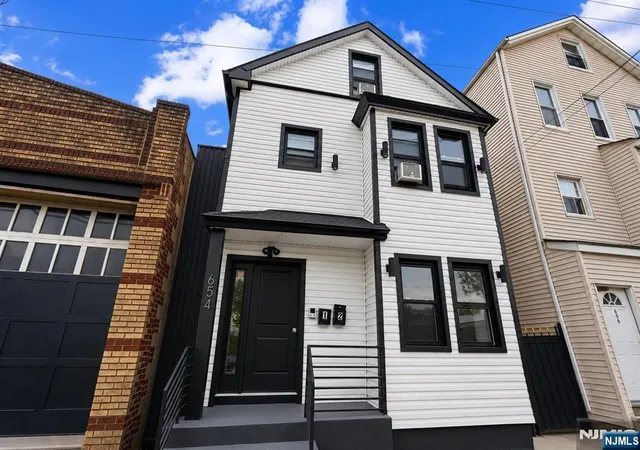 Homes for sale in Newark, NJ | 654 12th St, Newark, NJ 07103 | MLS# 26018139