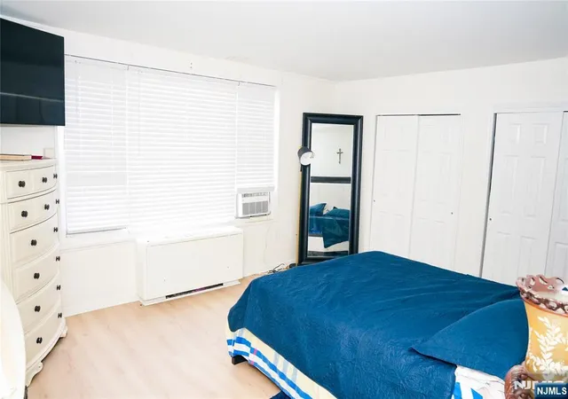 image of 276 Prospect St, East Orange, NJ 07017