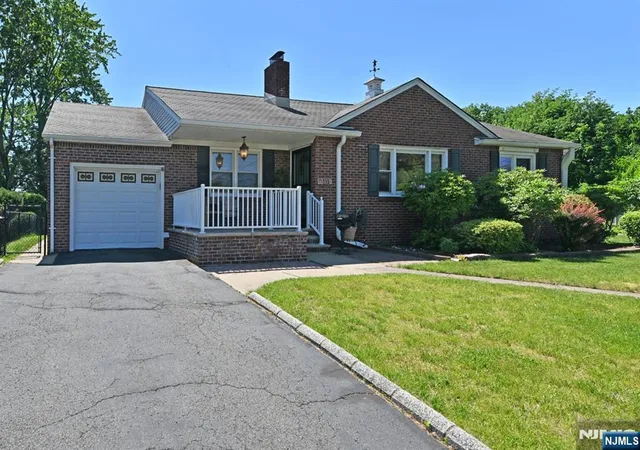 Homes for sale in Maywood, NJ | 332 Golf Ave, Maywood, NJ 07607 | MLS# 26018282