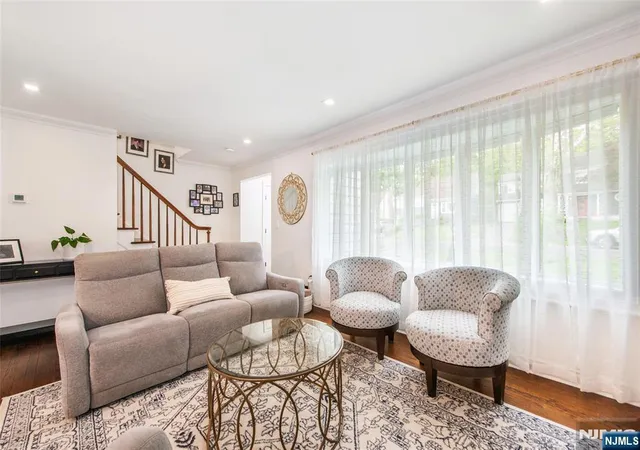 Photo 3 of Sale Pending at 19 Plymouth Pl, Roseland, NJ 07068 | MLS# 26018313 | Listing updated on 2026-06-01