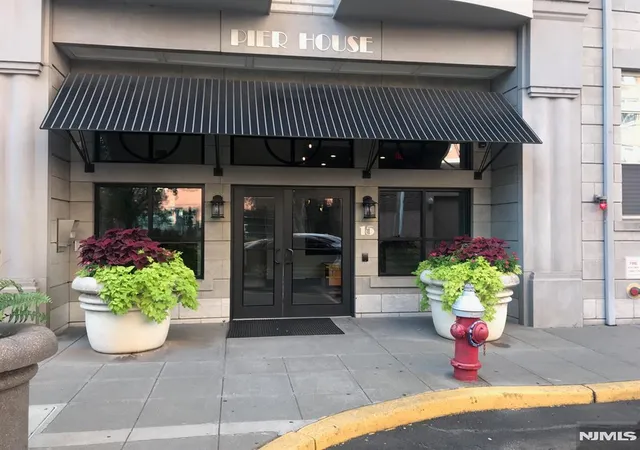 Photo 2 of Condo for sale at 15 Warren St #414, Jersey City, NJ 07302 | MLS# 26018349 | Listing updated on 2026-08-23