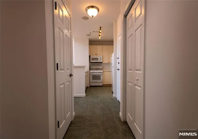 Photo 4 of Condo for sale at 15 Warren St #414, Jersey City, NJ 07302 | MLS# 26018349 | Listing updated on 2026-08-23