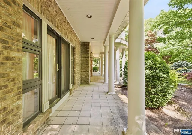 Photo 3 of Sale Pending at 830 Shore Dr, Kinnelon, NJ 07405 | MLS# 26018369 | Listing updated on 2026-09-23