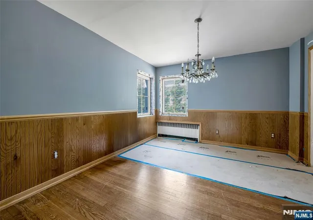 Homes for sale in Ridgewood, NJ | 259 W Glen Ave, Ridgewood, NJ 07450 | MLS# 26018386