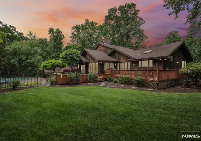 Homes for sale in Franklin Lakes, NJ | 741 Natures Wy, Franklin Lakes, NJ 07417 | MLS# 26018494