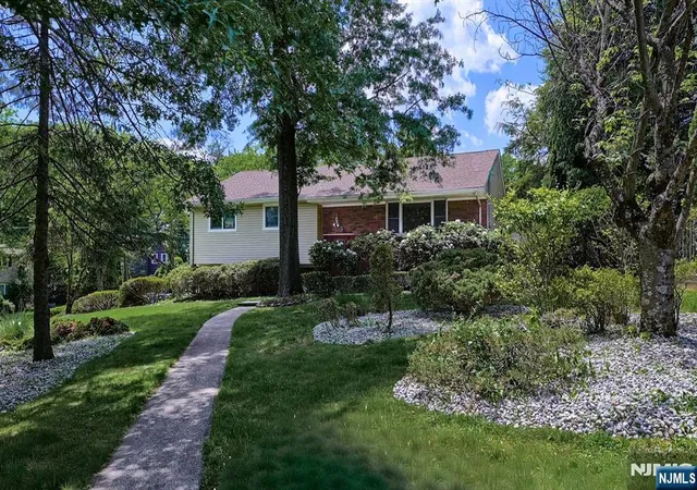 2nd image of 277 French Hill Rd, Wayne, NJ 07470 | MLS# 26018593