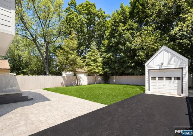 Homes for sale in Rochelle Park, NJ | 34 Parkway, Rochelle Park, NJ 07662 | MLS# 26018656