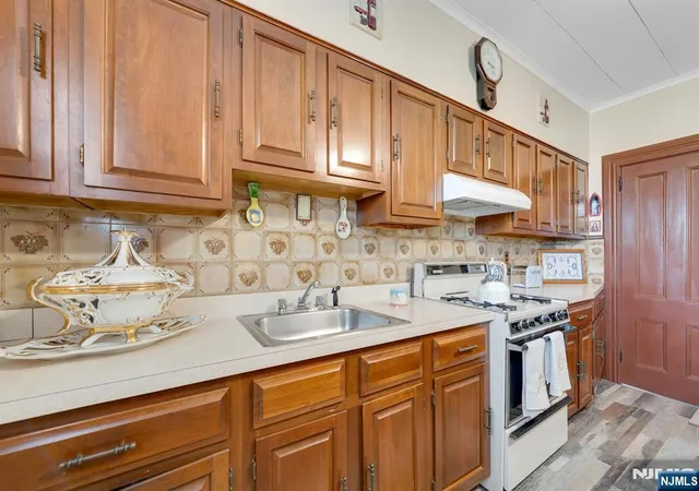 4th image of 999 25Th St, Paterson, NJ 07513 | MLS# 26018688
