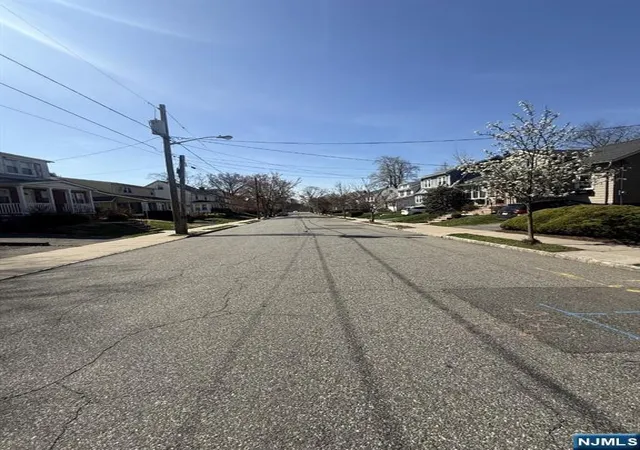 45th image of 12 Hillcrest Rd, Maplewood, NJ 07040 | MLS# 26018759