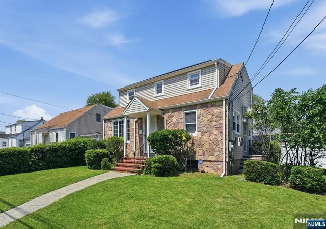 Homes for sale in Bergenfield, NJ | 73 Highland Ave, Bergenfield, NJ 07621 | MLS# 26018791