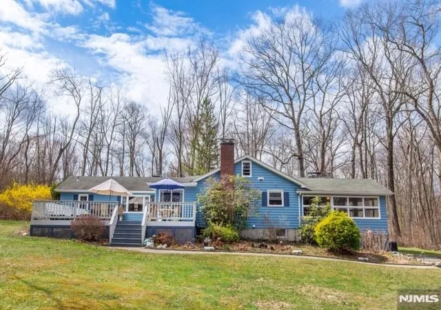 Homes for sale in Branchville, NJ | 7 Stempert Rd, Branchville, NJ 07826 | MLS# 26018816