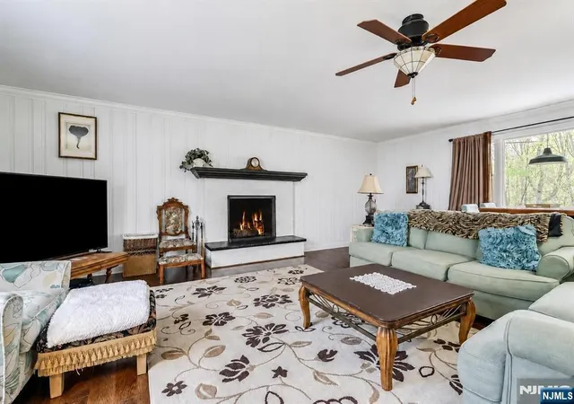 Photo 4 of Sale Pending at 33 Brooksyde Ave, Ringwood, NJ 07456 | MLS# 26018825 | Listing updated on 2026-09-09