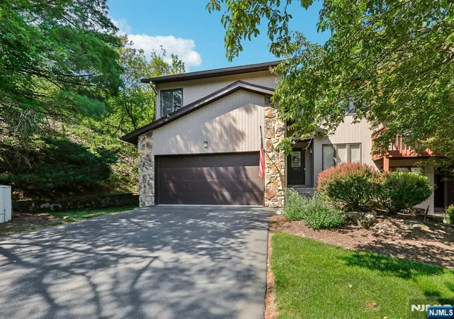 1st image of 40 Woodland Dr, Woodland Park, NJ 07424 | MLS# 26018844