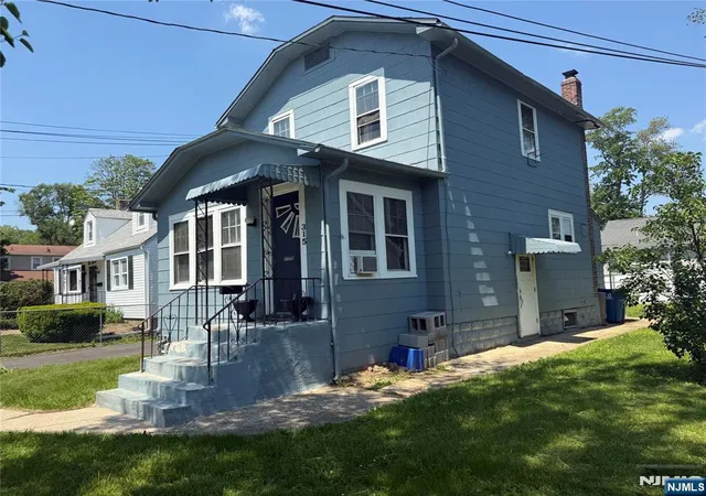 Homes for sale in Scotch Plains, NJ | 315 Hunter Ave, Scotch Plains, NJ 07076 | MLS# 26018884