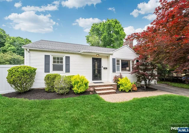 1st image of 419 Wyckoff Ave, Ramsey, NJ 07446 | MLS# 26018922