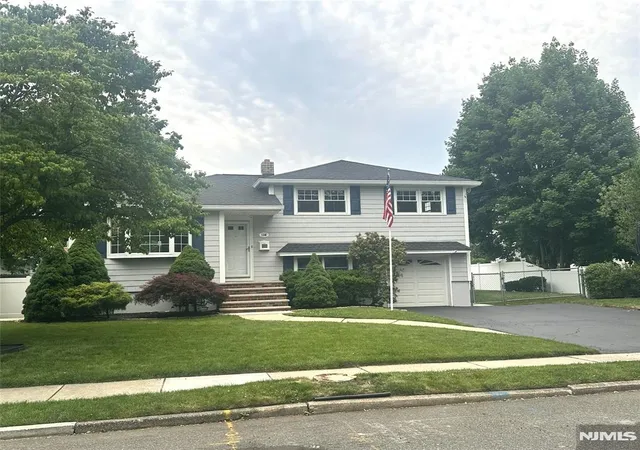 Homes for sale in New Milford, NJ | 136 Grand St, New Milford, NJ 07646 | MLS# 26018972