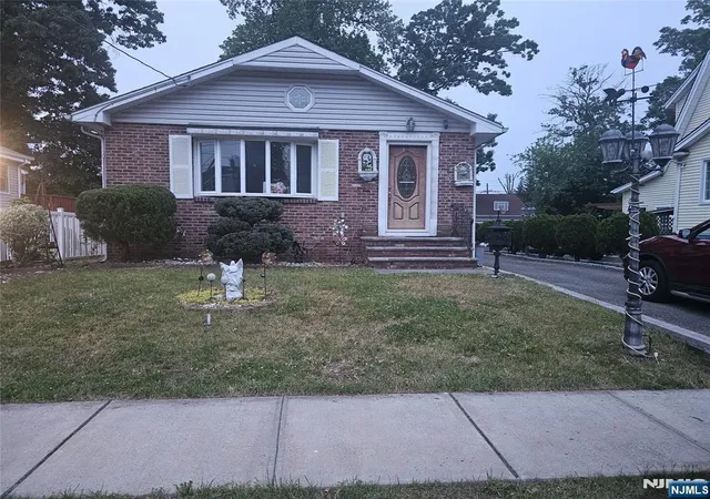 Homes for sale in Rochelle Park, NJ | 138 Madison Ave, Rochelle Park, NJ 07662 | MLS# 26019016