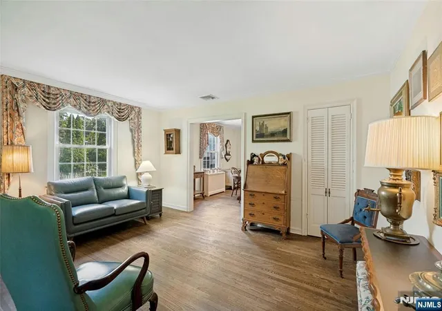 Homes for sale in Fair Lawn, NJ | 12 Bancroft Pl, Fair Lawn, NJ 07410 | MLS# 26019020