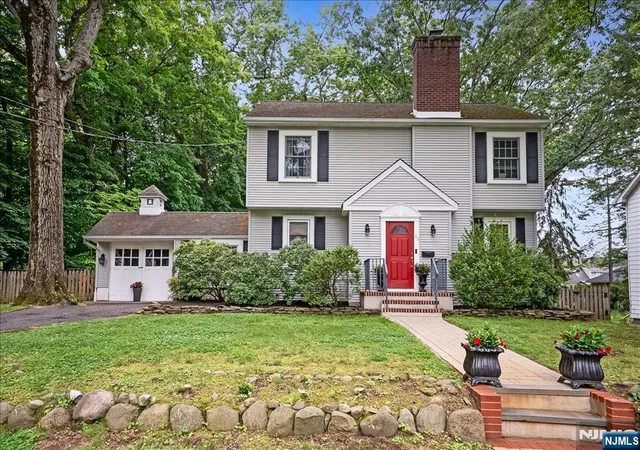 3rd image of 22 Sterling Pl, Glen Rock, NJ 07452 | MLS# 26019026