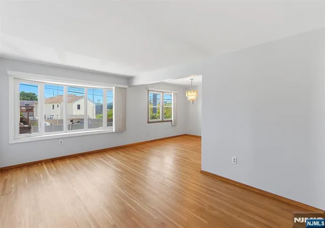 Homes for sale in Linden, NJ | 1109 Essex Ave, Linden, NJ 07036 | MLS# 26019035